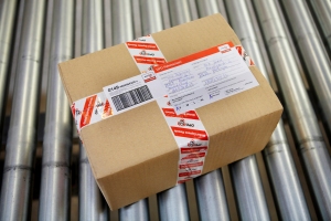 Paquetería y transporte. Compañías para enviar cajas. bristol